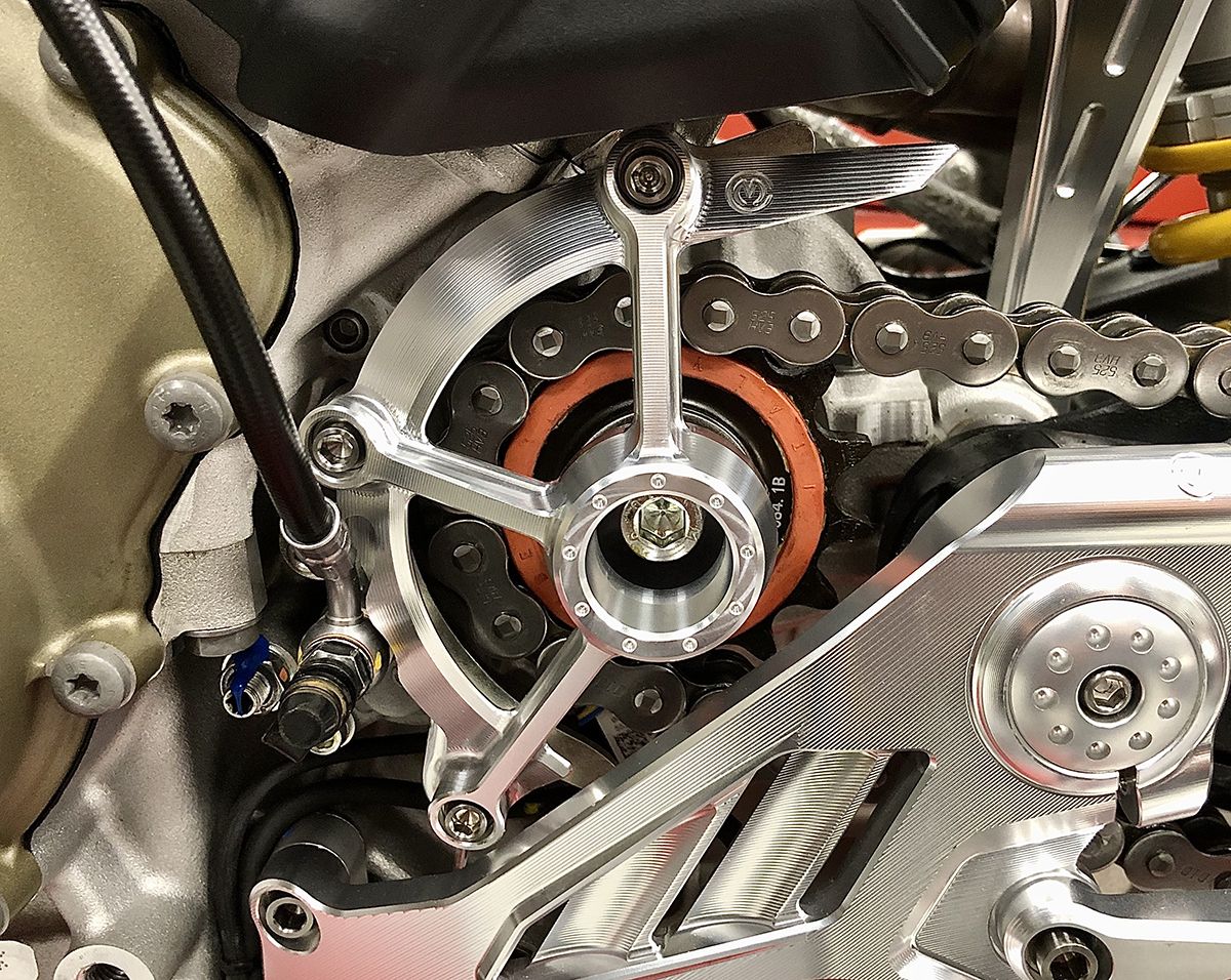 Motocorse Billet Aluminum Front Sprocket Cover for Ducati Panigale / Streetfighter V4 / S / R / Speciale Motocorse Billet Aluminum Front Sprocket Cover for Ducati Panigale / Streetfighter V4 / S / R / Speciale